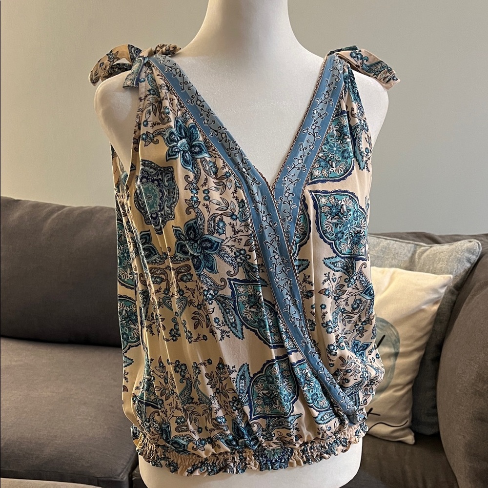Maurices Blue and Cream Floral Blouse